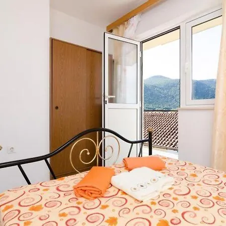 Dalmatin Uljana - Two-bedroom 2 Žuljana